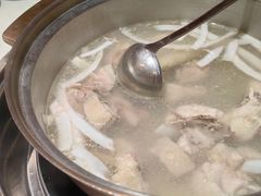 -喃喃椰·糟粕醋·椰子鸡火锅(七堡花园店)