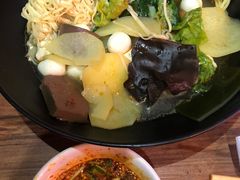 -万记麻辣烫国展总店