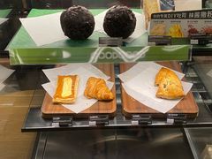 -星巴克臻选(深圳金光华店)