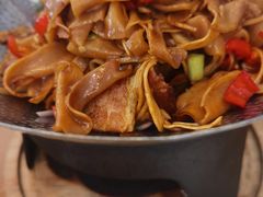 干锅湘西腊肉毛竹笋-花舍·新派粤菜·西餐·下午茶(亚运村·鸟巢店)
