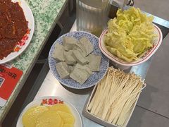 -肖婷姐大铁锅重庆火锅(南湖店)