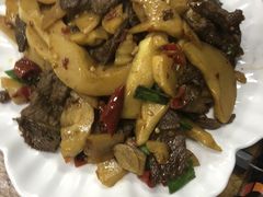 -牛八宝桂林米粉(八里庄店)