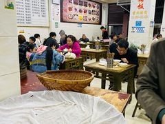 大堂-丽华叶儿粑总汇