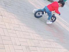-八爪矩阵极限运动馆·儿童平衡车·感统训练(南海子公园校区)