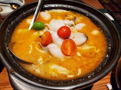 版纳野果酸汤鱼-云海肴·汽锅鸡·云南菜(天山百盛优客店)