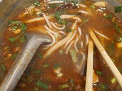 -柳州肥姨妈大骨螺蛳粉(万达中心店)