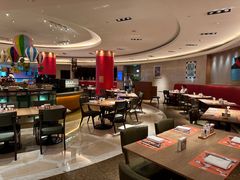 -咖啡苑自助餐厅·中国大饭店