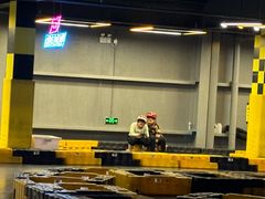 -极限PLAY运动娱乐新世界·团建派对潮玩休闲馆·室内蹦极高空游乐园