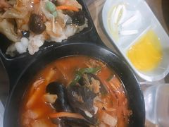 海鲜面拼糖醋肉-香港饭店0410(弘大店)