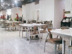 大堂-凤凰路何眼镜香辣蟹(花果园店)
