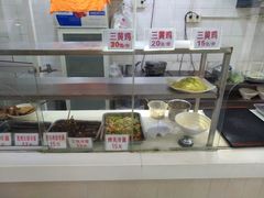 特色三黄鸡-小梅园饭堂(东方路店)