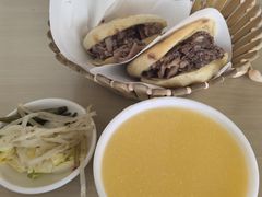 -闫家驴肉老店(华电一校店)
