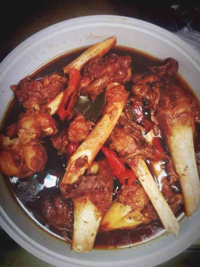 原骨食代-"这家主做麻辣羊棒骨外卖.可以让您足不出户.