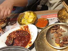 -草家酱蟹炭火烤肉店(珲春南路一店)