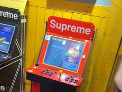 -伯爵·沉浸式超级密室·直营店