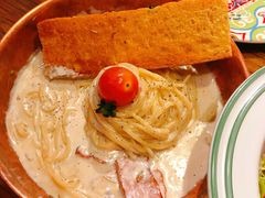 -I HOLIC艾豪丽披萨(KKone店)