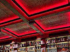 -饮湖威士忌鸡尾酒吧