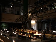 -The ROOF (通盈中心店)
