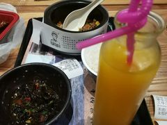 -蒙自源过桥米线(红谷滩万达店)