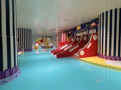 -涨巢·潮玩水疗局