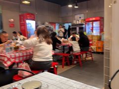 -李双猪·小龙虾·烧烤·羊肉煲(乐山店)