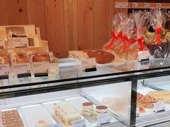 面包甜点陈列柜-MEEBO KAFEE米咖焙坊(虹桥路店)