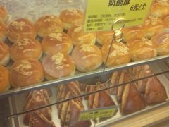 -鲍师傅糕点(江苏路店)