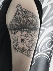 -SNOW TATTOO STUDIO