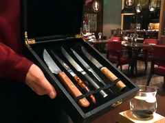牛排刀-恰餐厅及酒吧 CHAR Bar & Grill (北京丽都皇冠假日店)