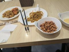 -梦航彩虹之约自助餐厅(华府天地店)