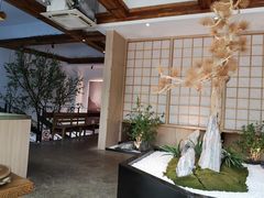 -蜜桃餐厅·伴山(湖滨商业街店)