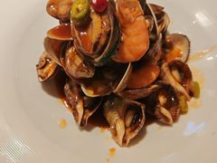 -赶海部落海鲜城(海阳路店)