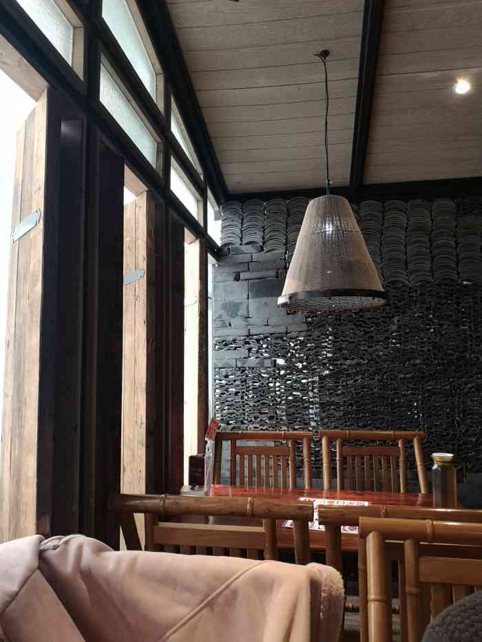 茅庐印象(恒隆广场店)-"图一:大拌菜,味道西式,种类繁多,就是里.