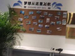 -七彩阳光游泳俱乐部(江北远洲店)