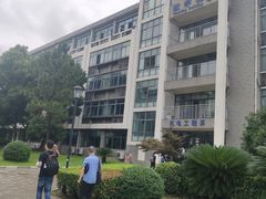 -江苏省惠山中等专业学校