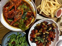 -爱啤精酿·民谣酒馆(滨江店)