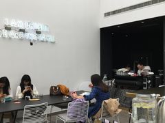 -UNI UNI(环亚凯瑟琳店)