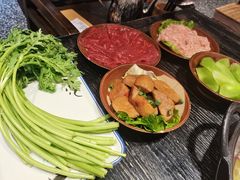 -冯校长老火锅(中联广场店)