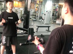-耀恒健身(南浦地铁店)