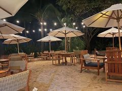 -三亚艾迪逊酒店·海滩烧烤 BARBACOA·现场乐队·浪漫晚餐·烧烤海鲜