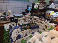 零售区-鲜丰水果(杭州庆春银泰店)
