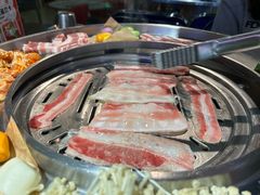 -哈哈碳都·牛肋条无限自助烤肉(宝龙店)