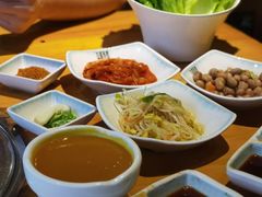 -唯成•韩国炭火烤肉 유성고기