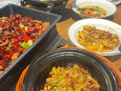 -湘缘道客•湘缘饭店·25年湘菜馆(古墩路店)
