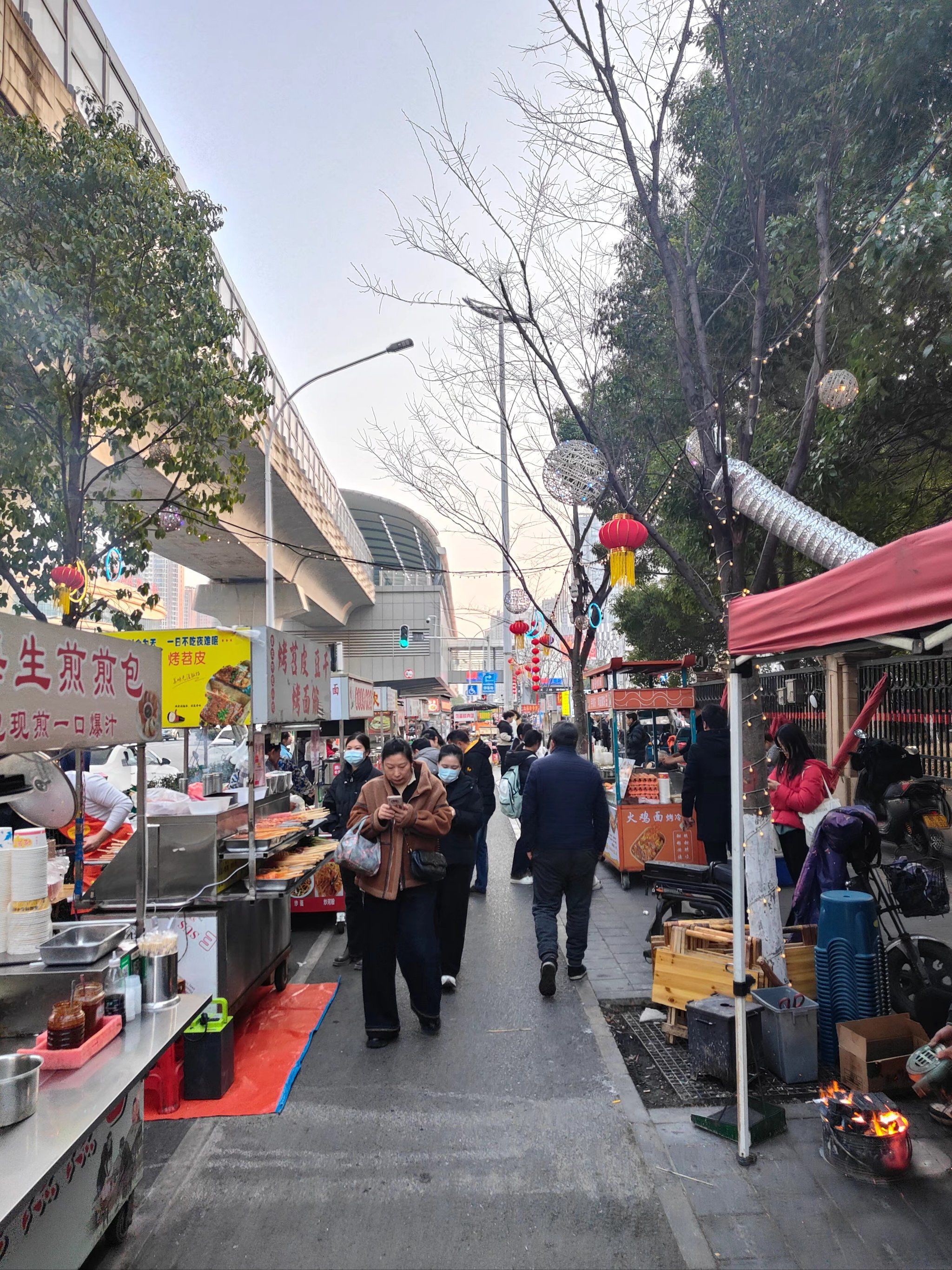 白沙洲这个夜市巨热闹❗