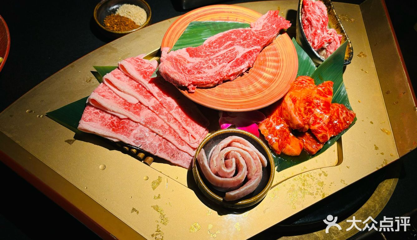 双旦姐妹聚会，必须得来解锁这家日式烤肉店哇！