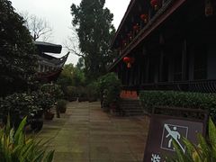 -峨眉山报国寺