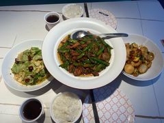 -阿瓦山寨·湘菜现炒·剁椒鱼头王(咸阳总店)