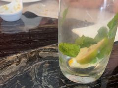 -东方红海鲜百汇(国际大厦店)