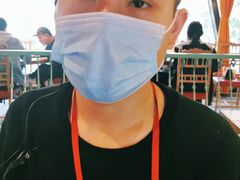 -沪小胖小龙虾(淮海中路旗舰店)